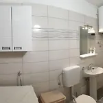 Kossi *